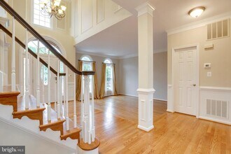 5105 Claybank Ln in Centreville, VA - Building Photo - Building Photo