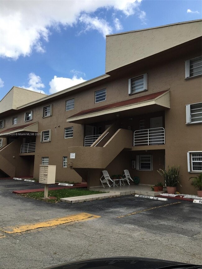 property at 2726 W 60th St