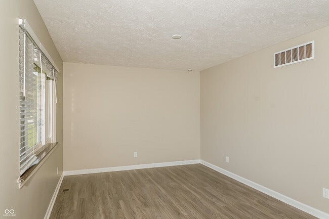 6815 Turnberry Way in Indianapolis, IN - Building Photo - Building Photo