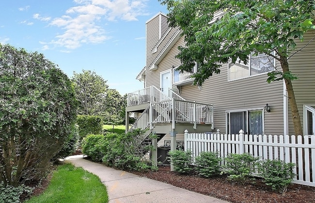 71 Encampment Dr