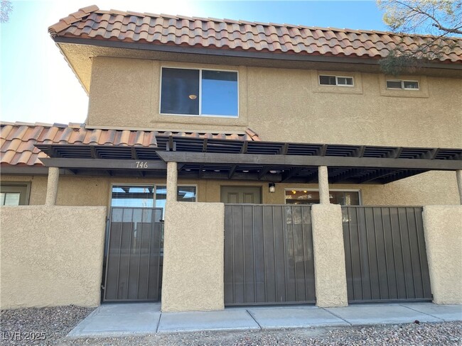 746 Nectarine Ct in Henderson, NV - Building Photo - Building Photo