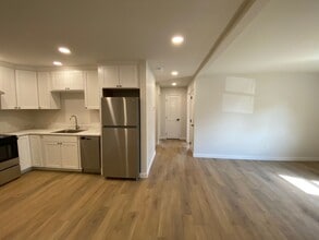 Pine Street Apartments in Pulaski, TN - Building Photo - Building Photo