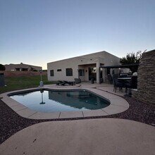 1111 Vista De Los Alamos in Rio Rico, AZ - Building Photo - Building Photo