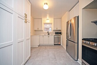 5762 Doerger Ln, Unit 1 in Cincinnati, OH - Building Photo - Building Photo