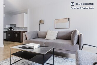 201 N Garland Ct in Chicago, IL - Foto de edificio - Building Photo