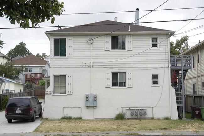 2135-2141 14th Ave in Oakland, CA - Building Photo - Building Photo