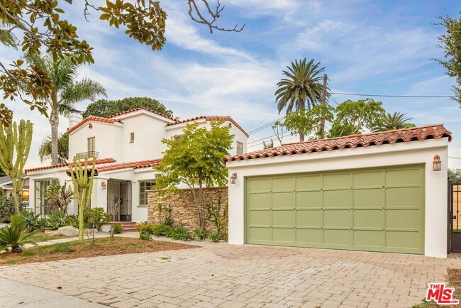 2228 Prospect Ave in Los Angeles, CA - Building Photo - Building Photo