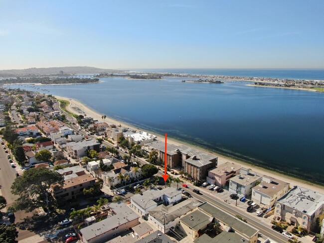 property at 3817 Riviera Dr