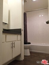 4124 N Eagle Rock Blvd-Unit -117A in Los Angeles, CA - Foto de edificio - Building Photo