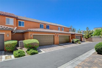 2334 Via Firenze in Henderson, NV - Building Photo - Building Photo