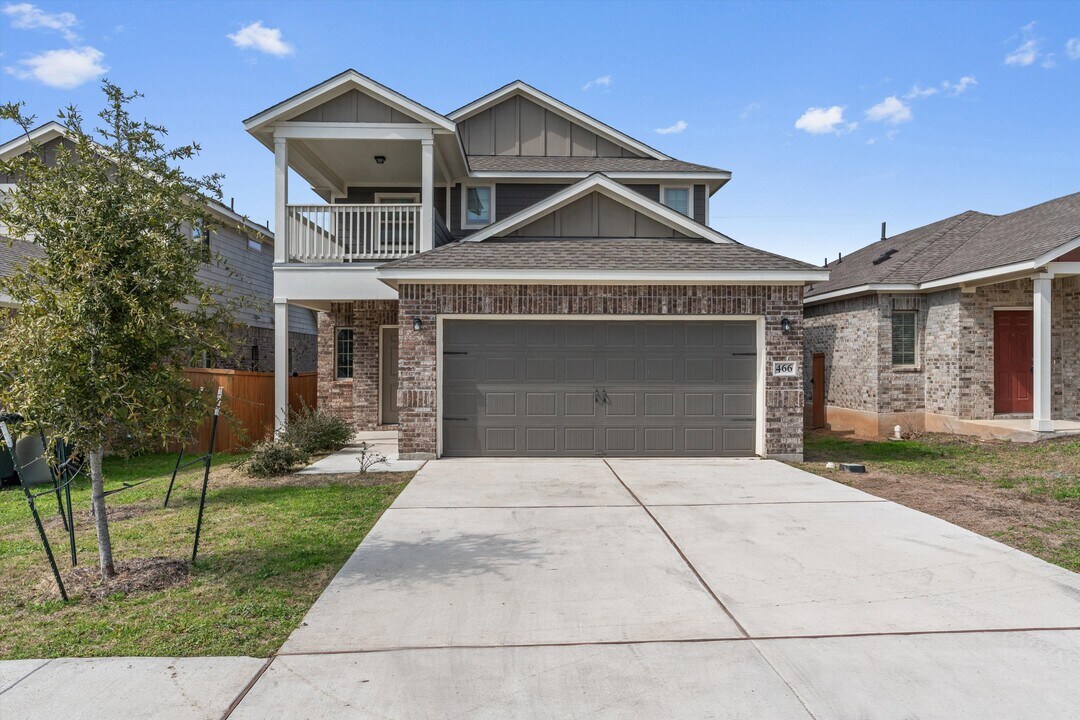 466 Spinnaker Loop in Kyle, TX - Building Photo