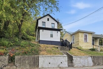 1041 Market St in Zanesville, OH - Building Photo - Building Photo