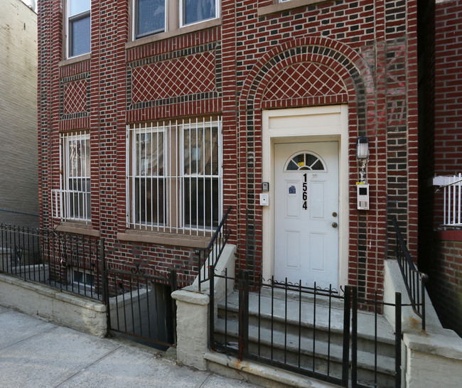 1564 Lincoln Pl in Brooklyn, NY - Foto de edificio - Building Photo