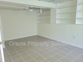 6634 Dovecote Dr in Columbia, MD - Foto de edificio - Building Photo