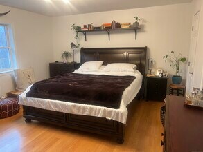 1070 New Haven Ave in Milford, CT - Building Photo - Building Photo