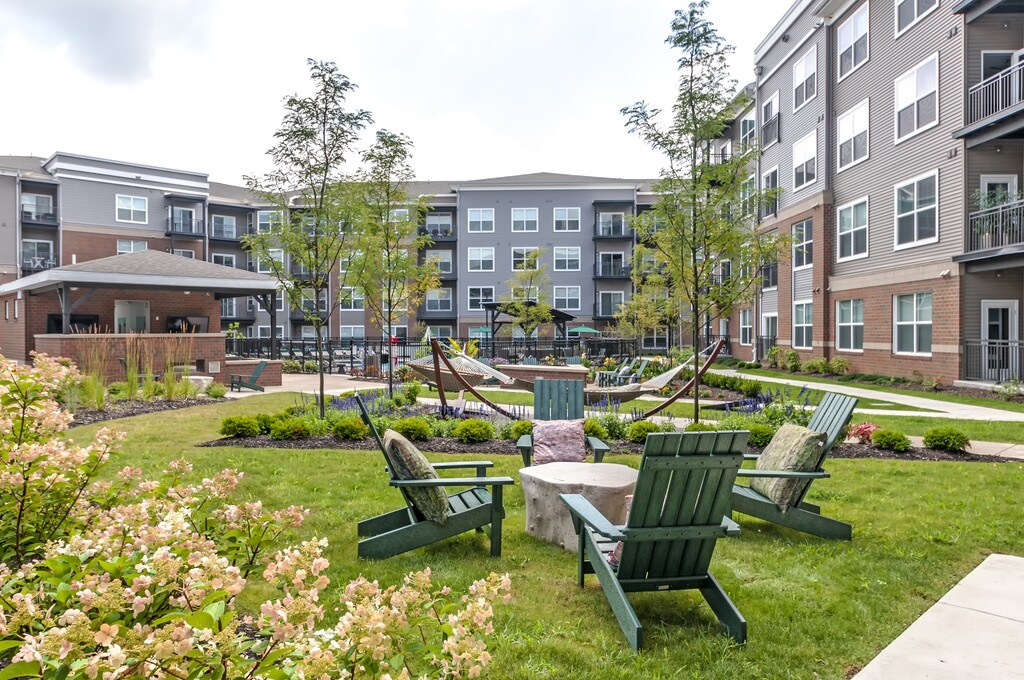 The Ashby at South Hills Village Station Pittsburgh, PA Apartments