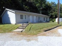 Building Photo - 1700 Clarice Dr Apartments in Zanesville, Ohio