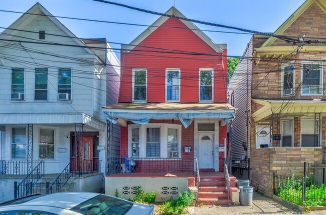 property at 256 Clinton Ave
