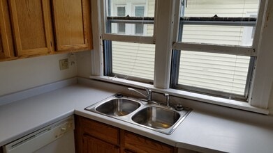 532 W Wilson St, Unit 1 in Madison, WI - Foto de edificio - Building Photo