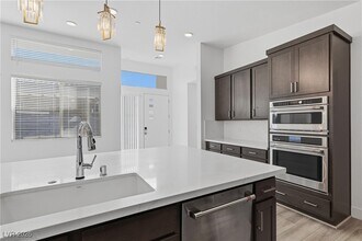 9958 Valley St in Las Vegas, NV - Building Photo - Building Photo