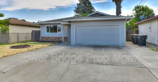property at 4401 77th St