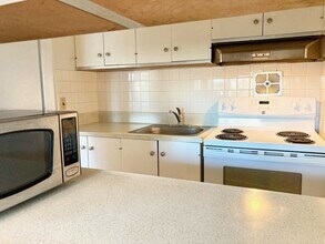 4735 22nd Ave NE in Seattle, WA - Building Photo - Building Photo