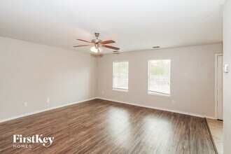 4545 Waterford Dr in Fort Worth, TX - Foto de edificio - Building Photo