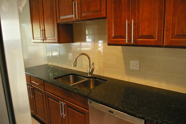 3050 S Birch St in Denver, CO - Building Photo - Building Photo