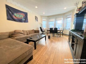 71 Babcock St, Unit 1 in Brookline, MA - Building Photo