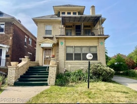 5096 S Martindale St