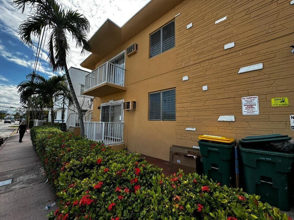 7720 Harding Ave in Miami Beach, FL - Building Photo