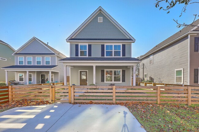 4985 Chateau Ave