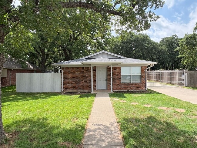 property at 3201 S Garland St