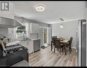 7 Acton Cres in London, ON - Building Photo - Building Photo