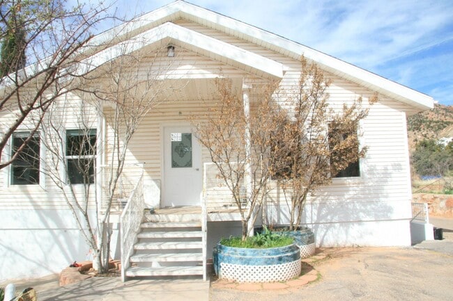 property at 1060 Louis St
