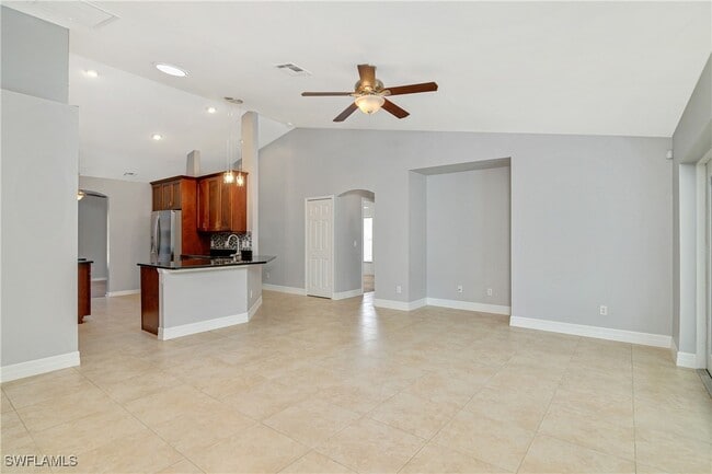 property at 460 14th Ave NE