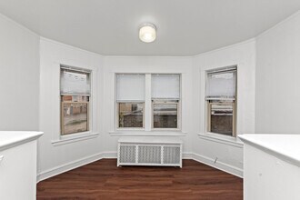 5614 N Kimball Ave in Chicago, IL - Building Photo - Building Photo