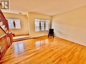 97 Georgian Dr in Oakville, ON - Building Photo - Building Photo