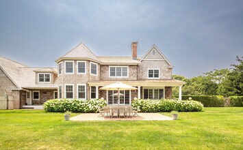 5 Artist Colony Ln in Southampton, NY - Building Photo - Building Photo