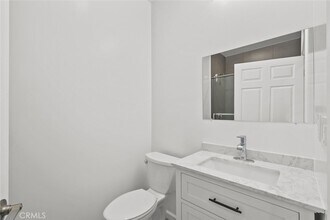 15834 Eccles St in Los Angeles, CA - Building Photo - Building Photo
