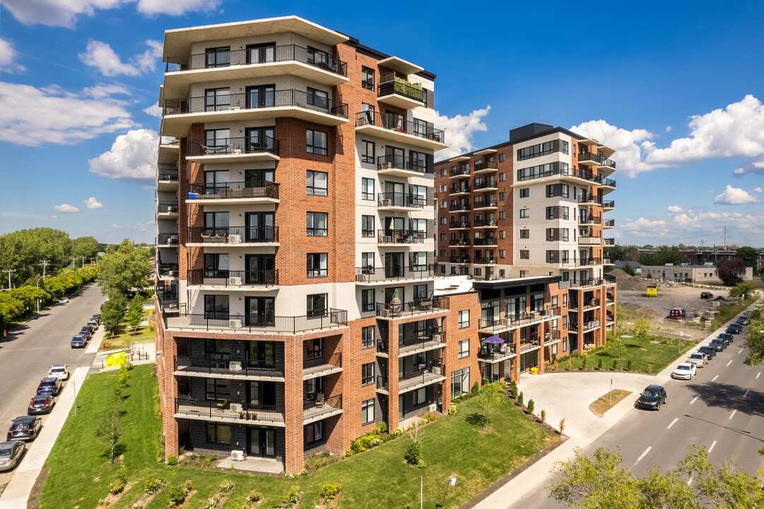 Apero Apartements in Montréal, QC - Building Photo