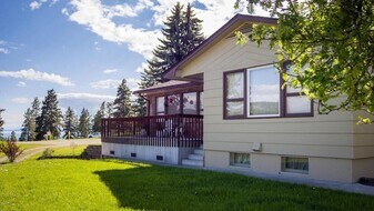 8290 Montana Hwy 35 in Bigfork, MT - Building Photo