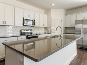 6151 Calle Bilboa in Tucson, AZ - Building Photo - Building Photo