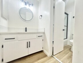 11173 Charnock Rd in Los Angeles, CA - Building Photo - Building Photo