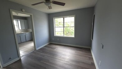 1012 Ann in Pasadena, TX - Building Photo - Building Photo