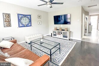 2215 40th St NW in Washington, DC - Building Photo - Building Photo