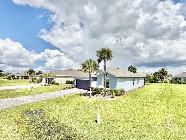 16304 Quesa Dr in Punta Gorda, FL - Building Photo - Building Photo