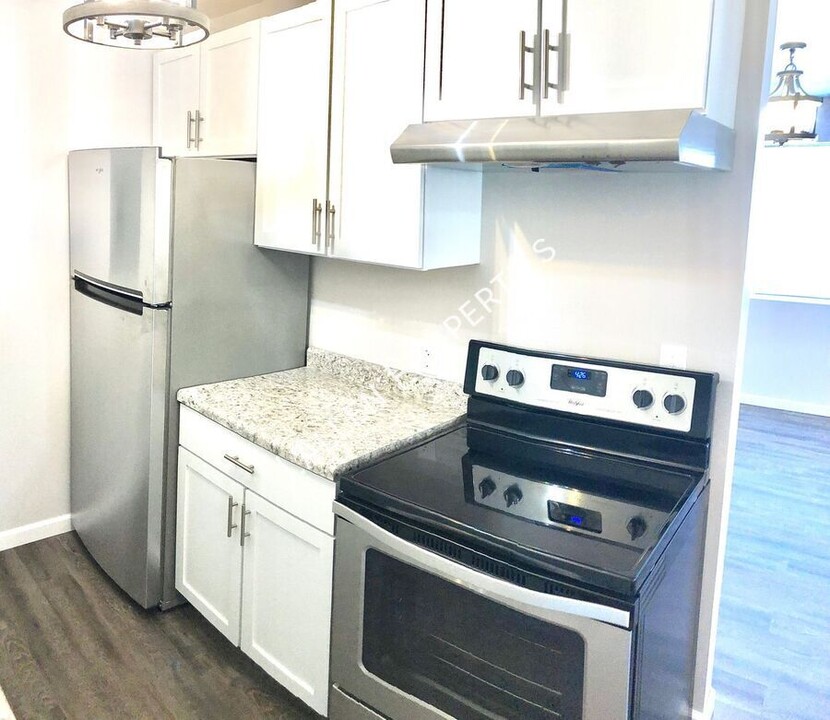 1807 Parker Cir in Norfolk, NE - Building Photo