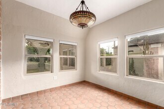 1509 E Cheery Lynn Rd in Phoenix, AZ - Foto de edificio - Building Photo