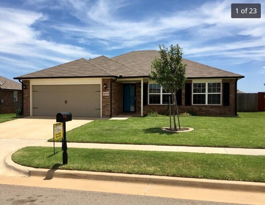 13112 Beaumont Dr in Piedmont, OK - Building Photo